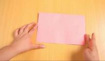Делаем лебедя из бумаги в технике оригами